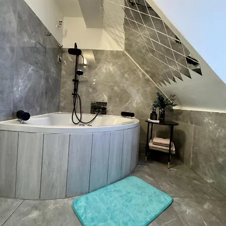 Phoeenixpalace Whirlpool & Infarotsauna * Дортмунд