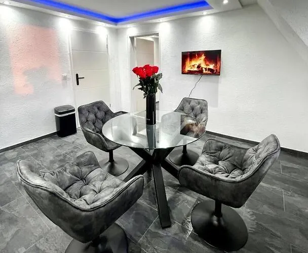 Phoeenixpalace Whirlpool & Infarotsauna *